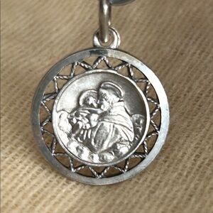 Silver S. Antonio Proteggimi Pendant